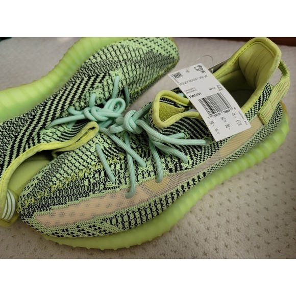 NIB Adidas Yeezy Boost 350 V2 Yeezreel Non-Reflective FW5191, size 10 - Picture 7 of 8